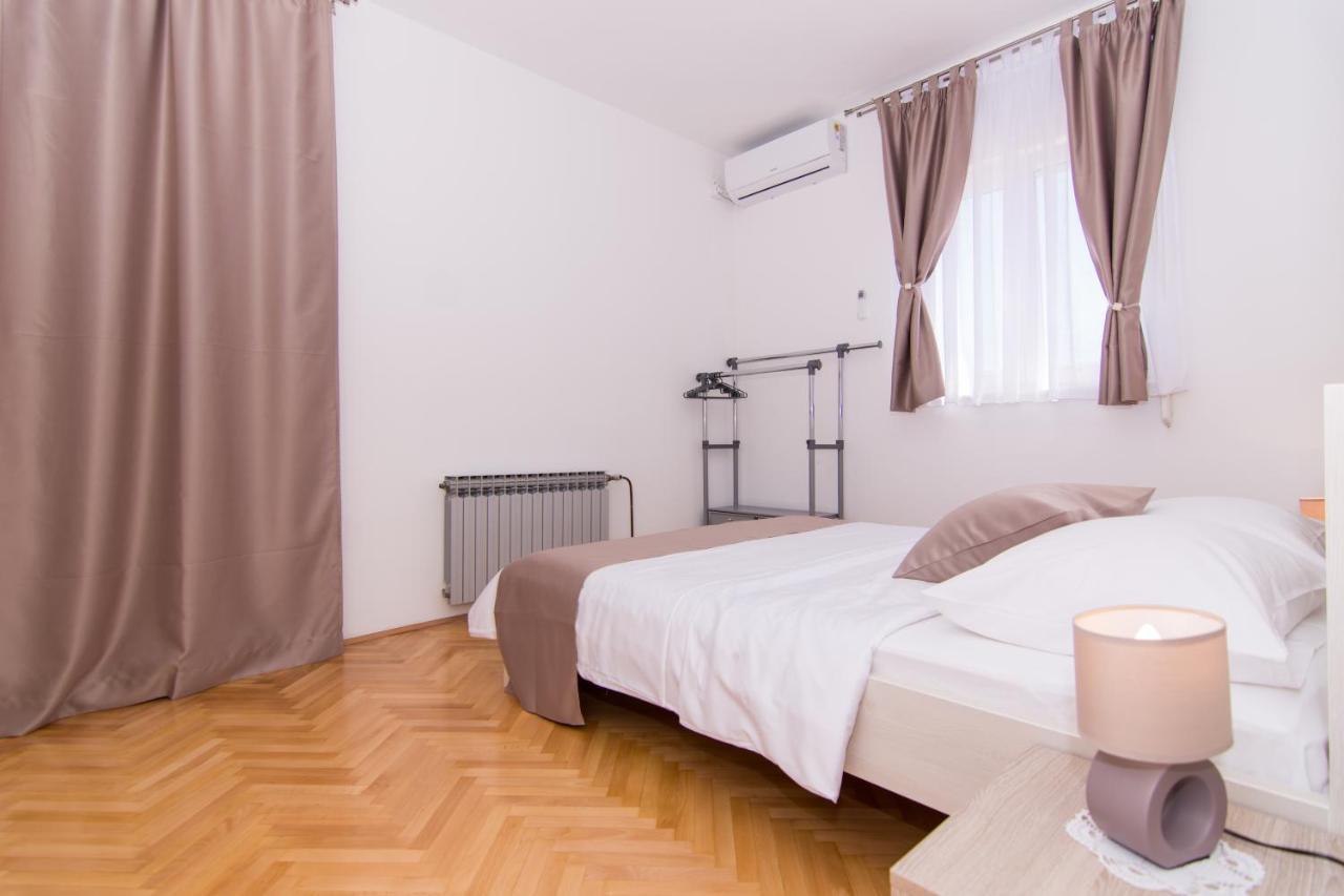 Apartmani Mlacic Donji Okrug  Екстериор снимка